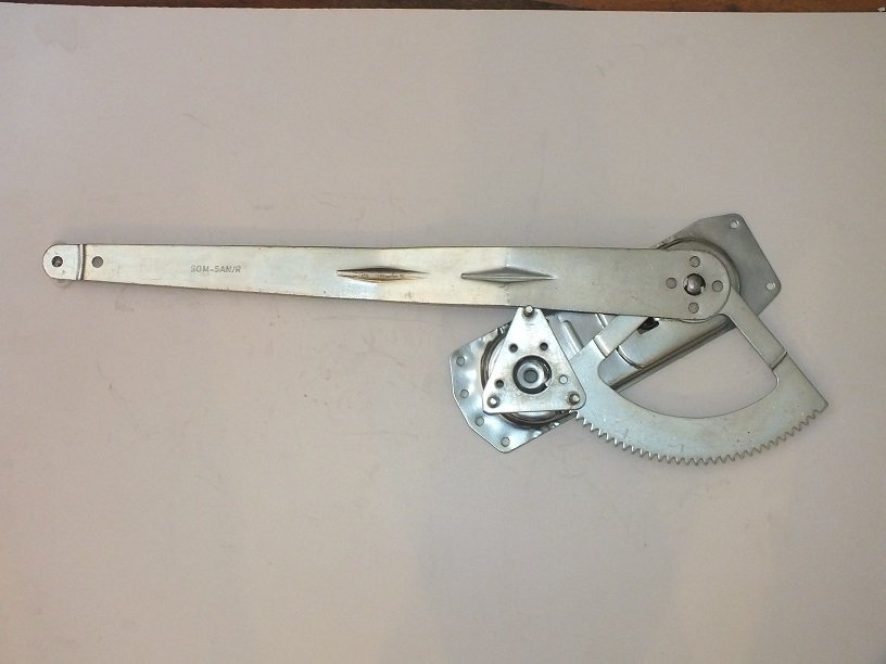 ÖN CAM KRİKOSU (MOTORSUZ) SAĞ TURBO T12-T15