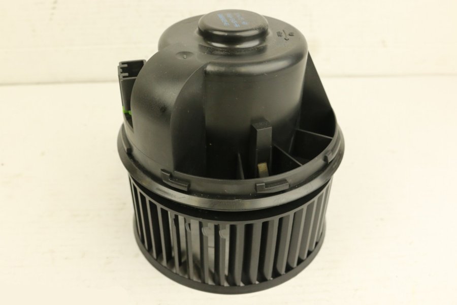 KALORİFER MOTORU FOCUS 11>